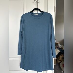 Active USA Blue long sleeve casual dress